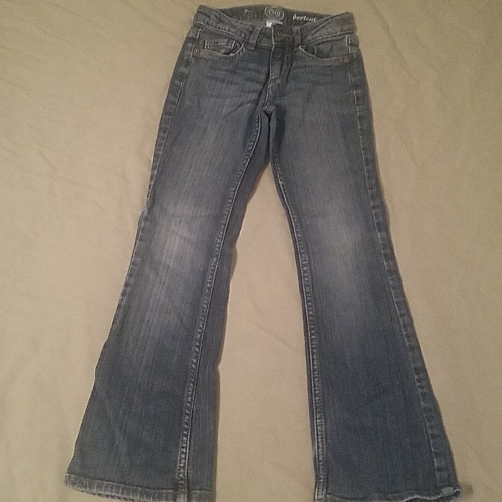 🍁 Girls bootcut jeans